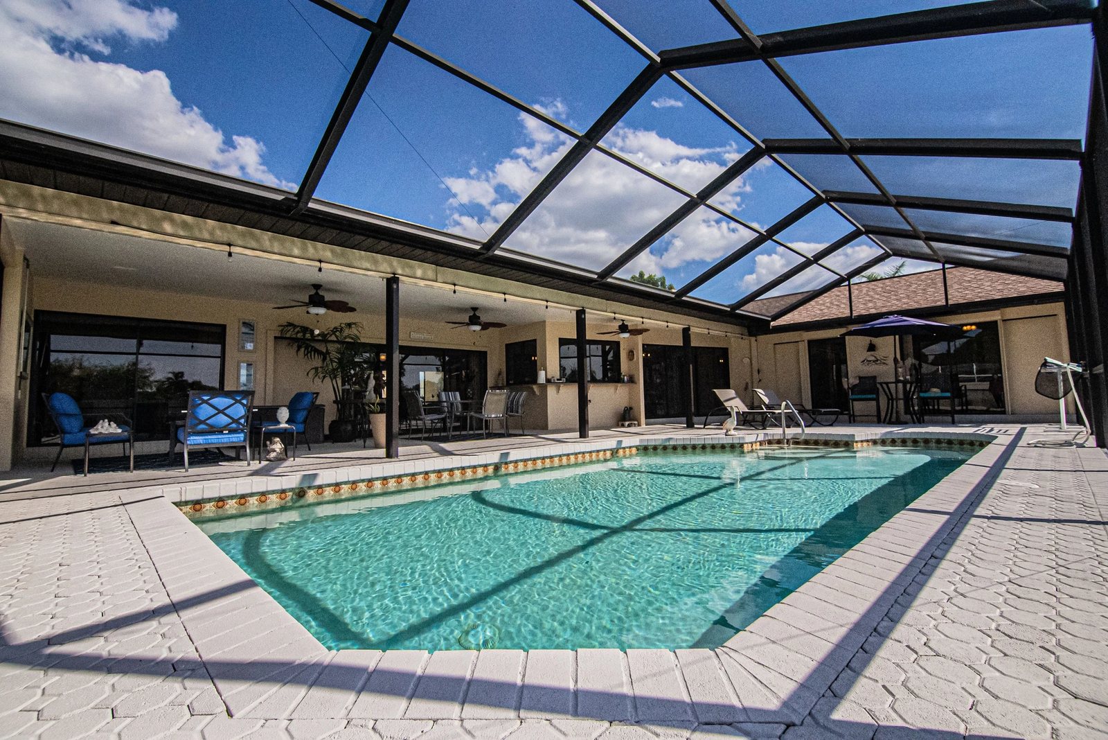 Custom screened pool enclosure in Melbourne, FL